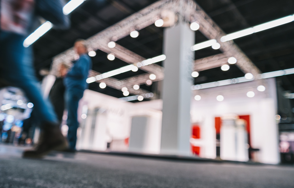 ¿Cómo atraer a tu público a tu stand feria?
